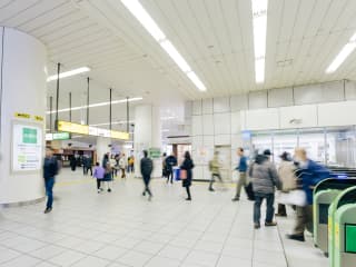 医院までの道順（JR赤羽駅～あきやまデンタルクリニック:所要時間約1分）